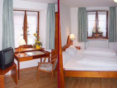 Hotel Loewen Garni Oberrimsingen Exteriér fotografie